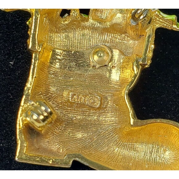 Vintage 1960's Signed ART Gold Tone Santa Boot Enamel Presents Mistletoe Brooch - Picture 12 of 12